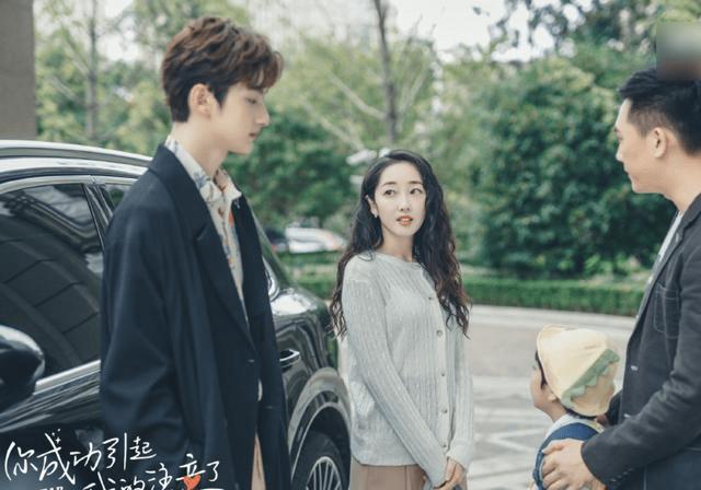 巴萨赛事超燃来袭,乐享飞利浦致尊视听